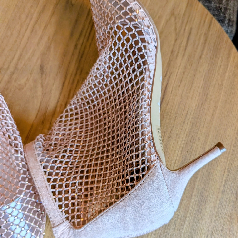 Charles David Mesh Heels - Cream - Picture 5 of 8